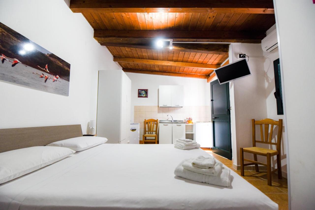 B&B Macchia Mediterranea Сан-П'єтро-ін-Беванья Екстер'єр фото